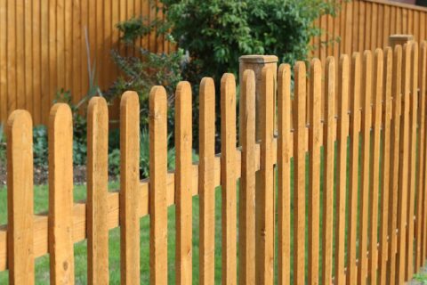 Wooden Fencing Fitter in Stansted Mountfitchet CM24