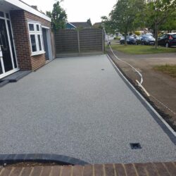 Expert resin bound driveway contractors near Hertfordshire